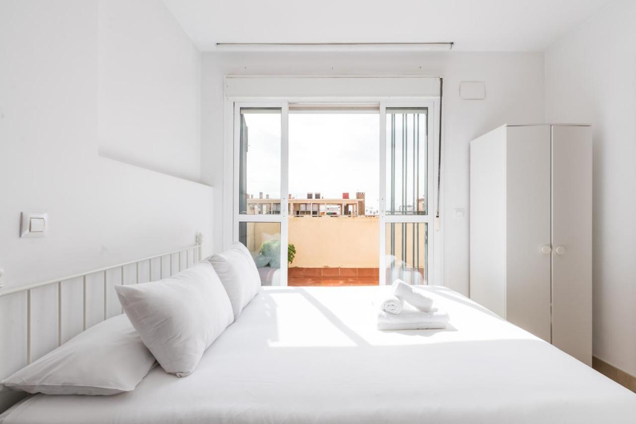 Holi-Rent Apartamento Resitur セビリア エクステリア 写真