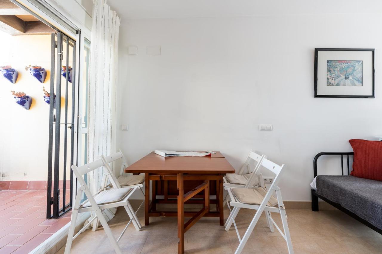 Holi-Rent Apartamento Resitur セビリア エクステリア 写真