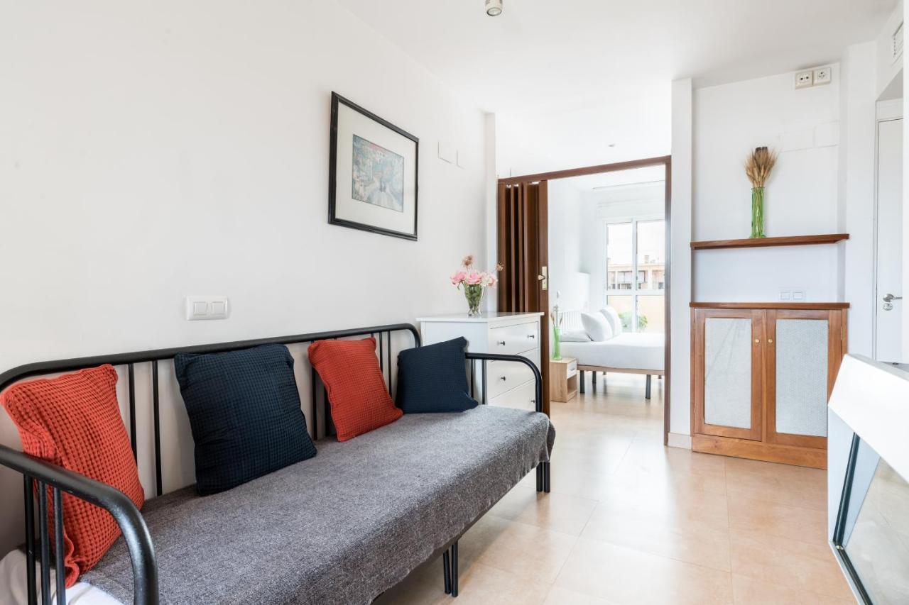 Holi-Rent Apartamento Resitur セビリア エクステリア 写真