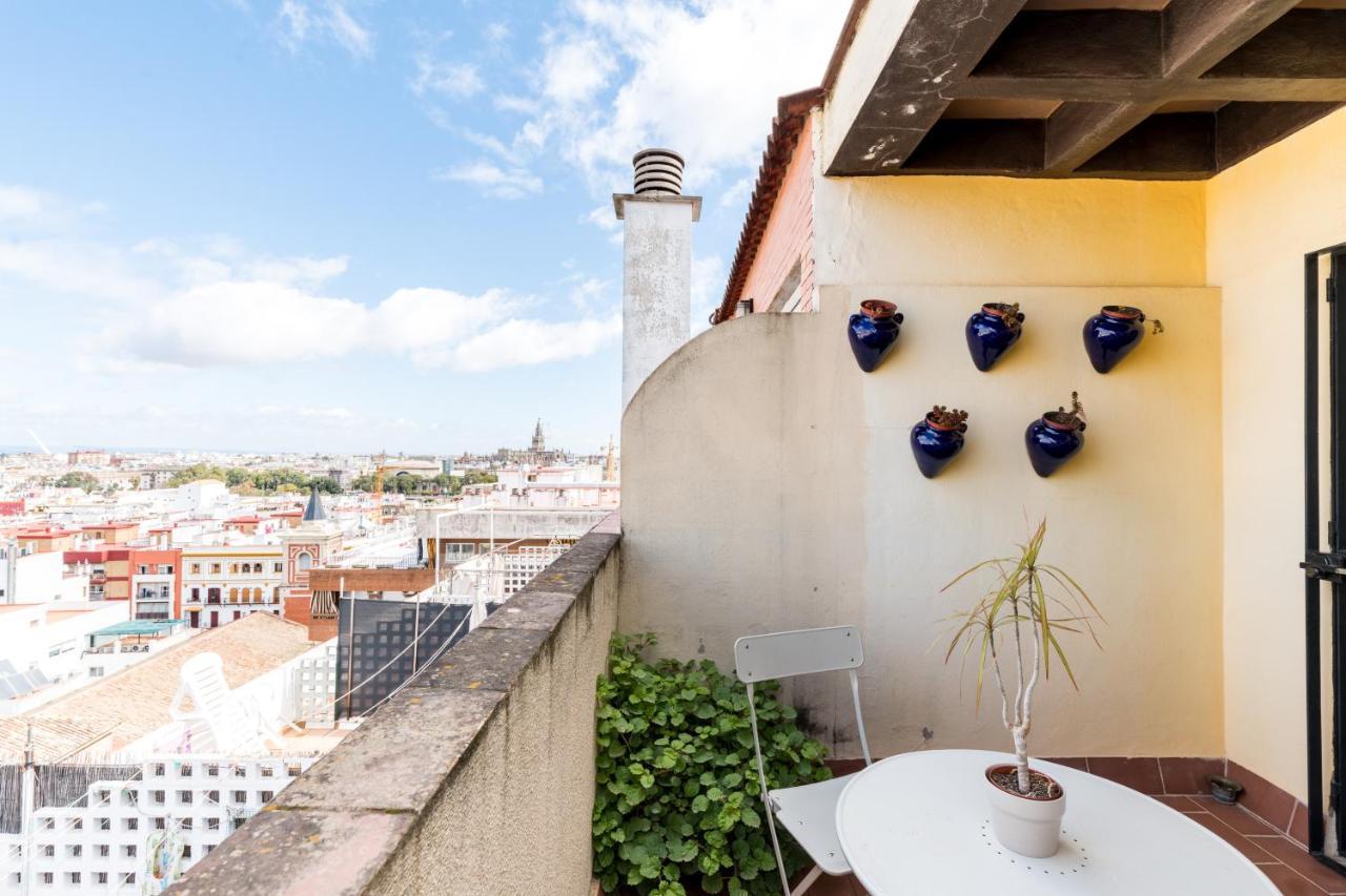 Holi-Rent Apartamento Resitur セビリア エクステリア 写真